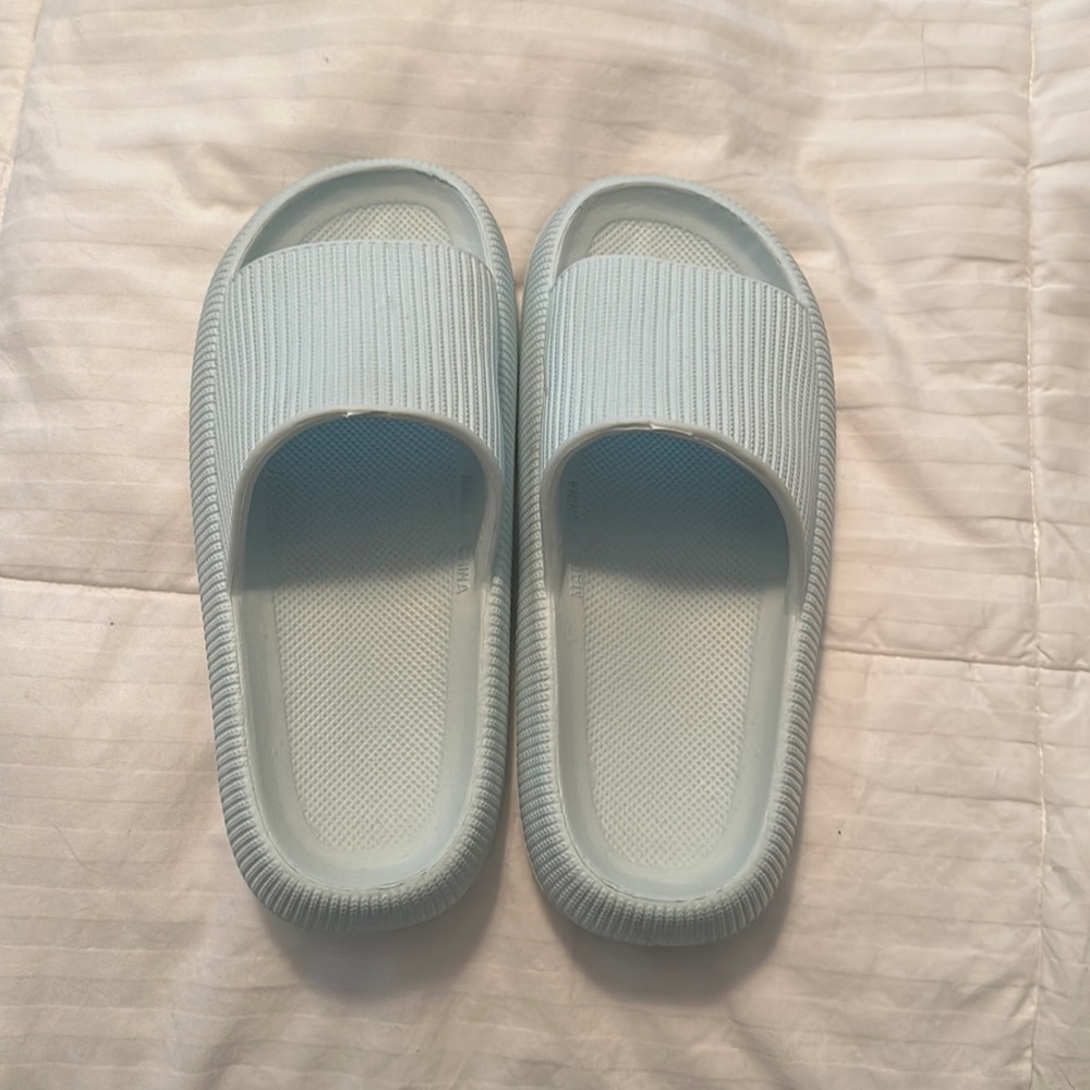 Pillow slides